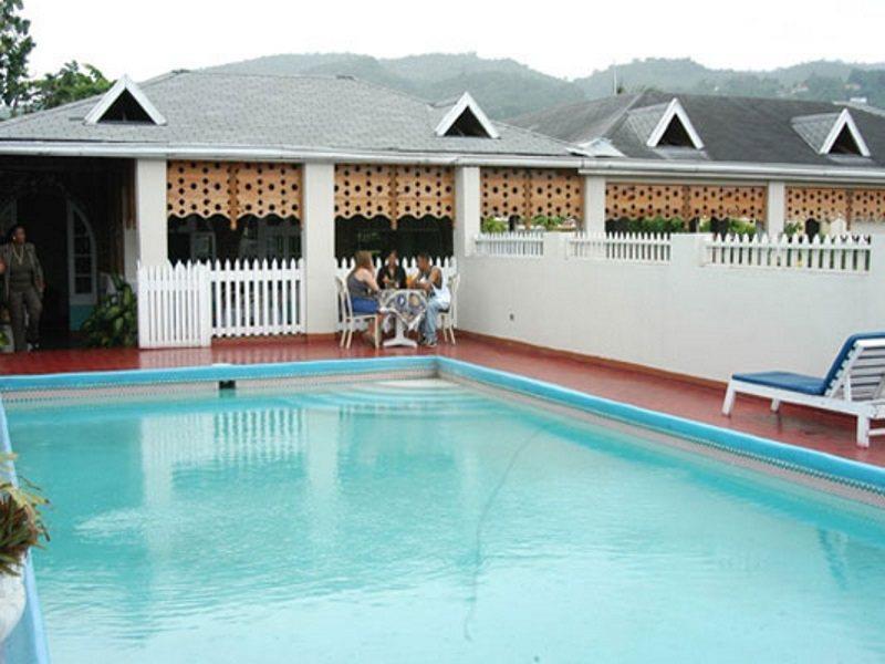 Village Hotel 奥乔里奥斯 外观 照片